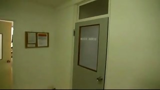 Uta Kohaku Gets 100 Bottles Of Semen From Fans