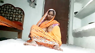 Sexy and jiggly bhabhi fingerblasting her cremie coochie and nailed stiff